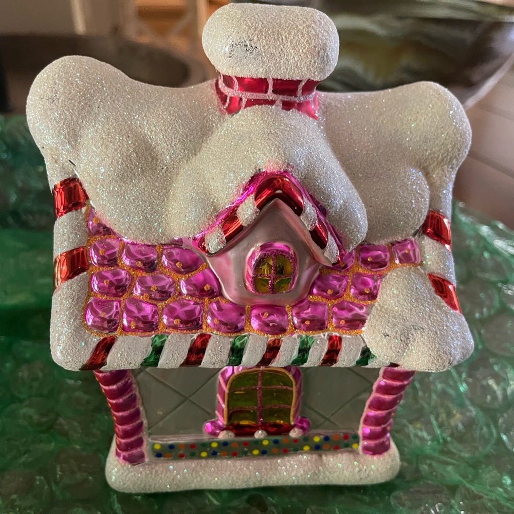 Christopher Radko 2004 Pink Christmas Gingerbread Snow House